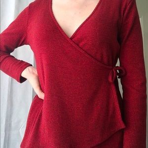 Long-sleeved wrap around ribbed Old Navy top